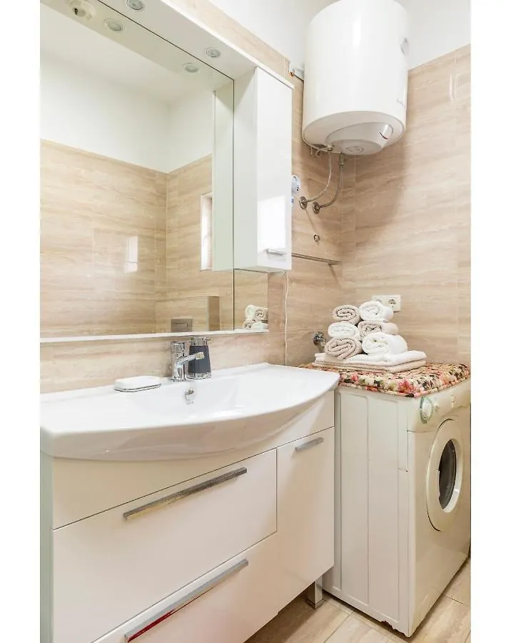 Apartment Apartman Mak Kastela Croatia
