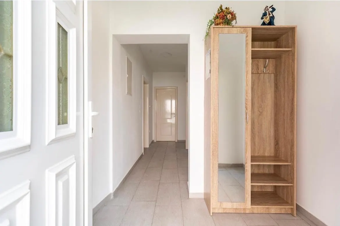 Apartment Apartman Mak Kastela
